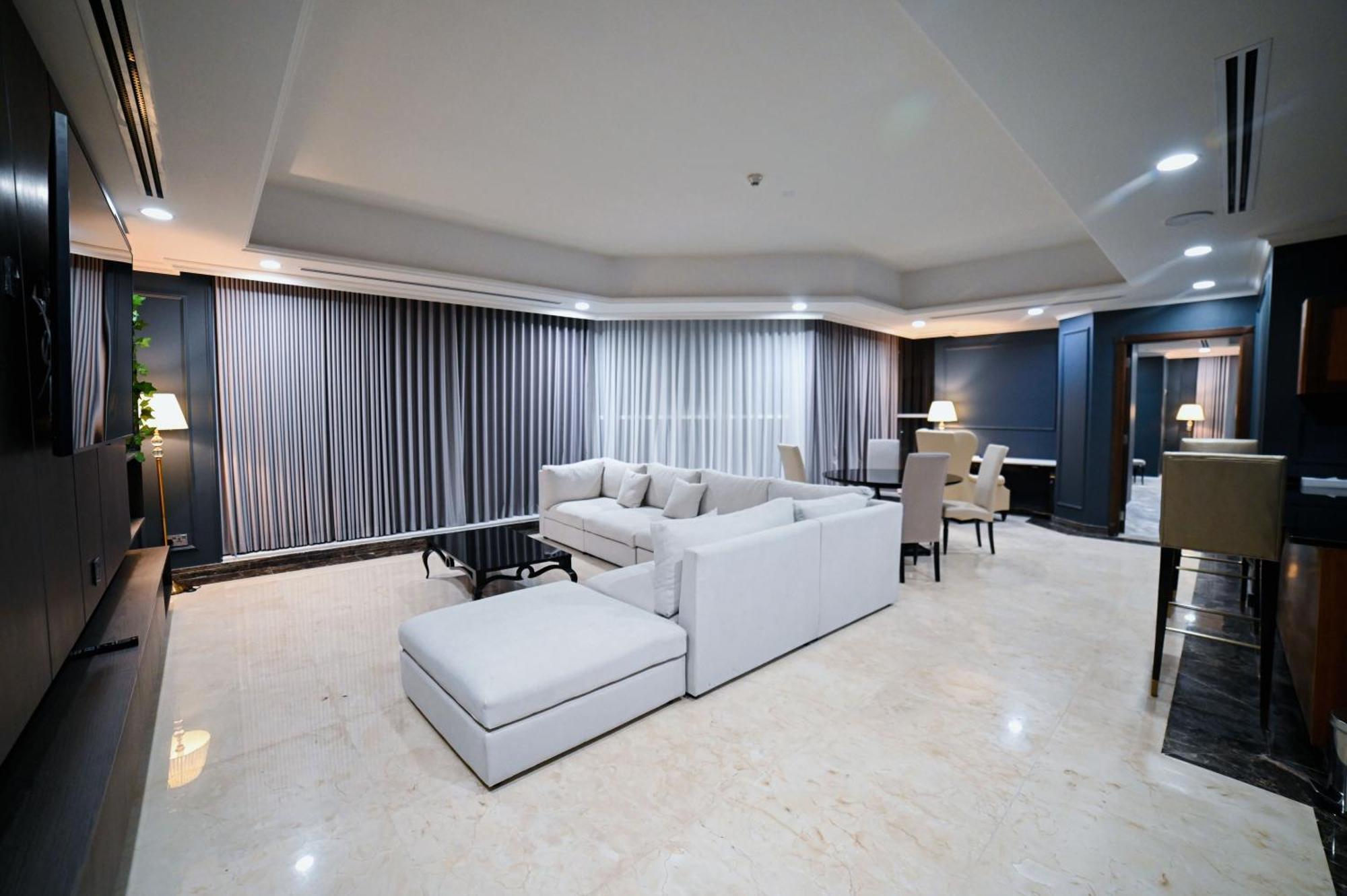 Seven Seas 4* دبي